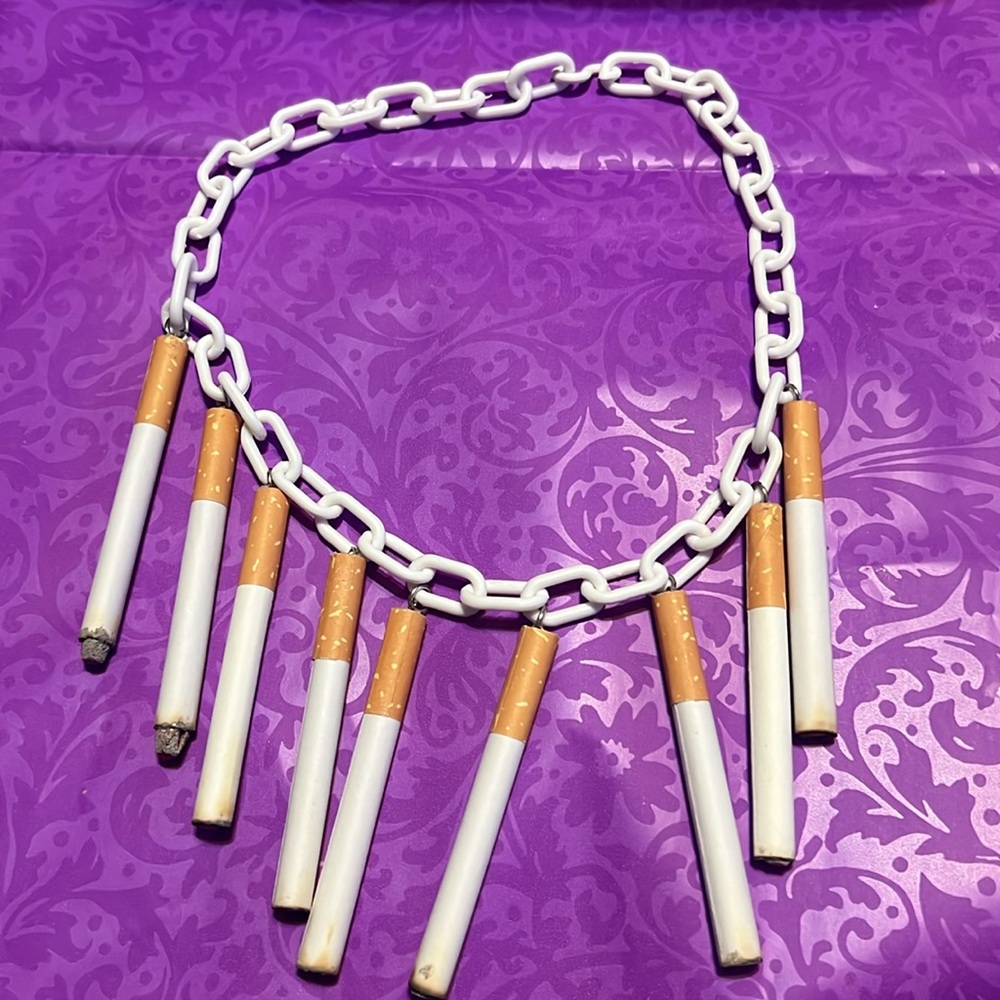 Vintage Strand of Faux Cigarettes 20” White Plastic Chain Necklace - Picture 6 of 9